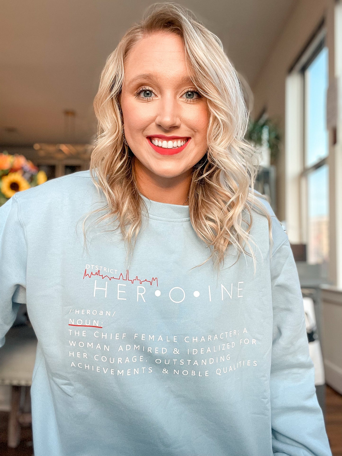 Heroine Crewneck