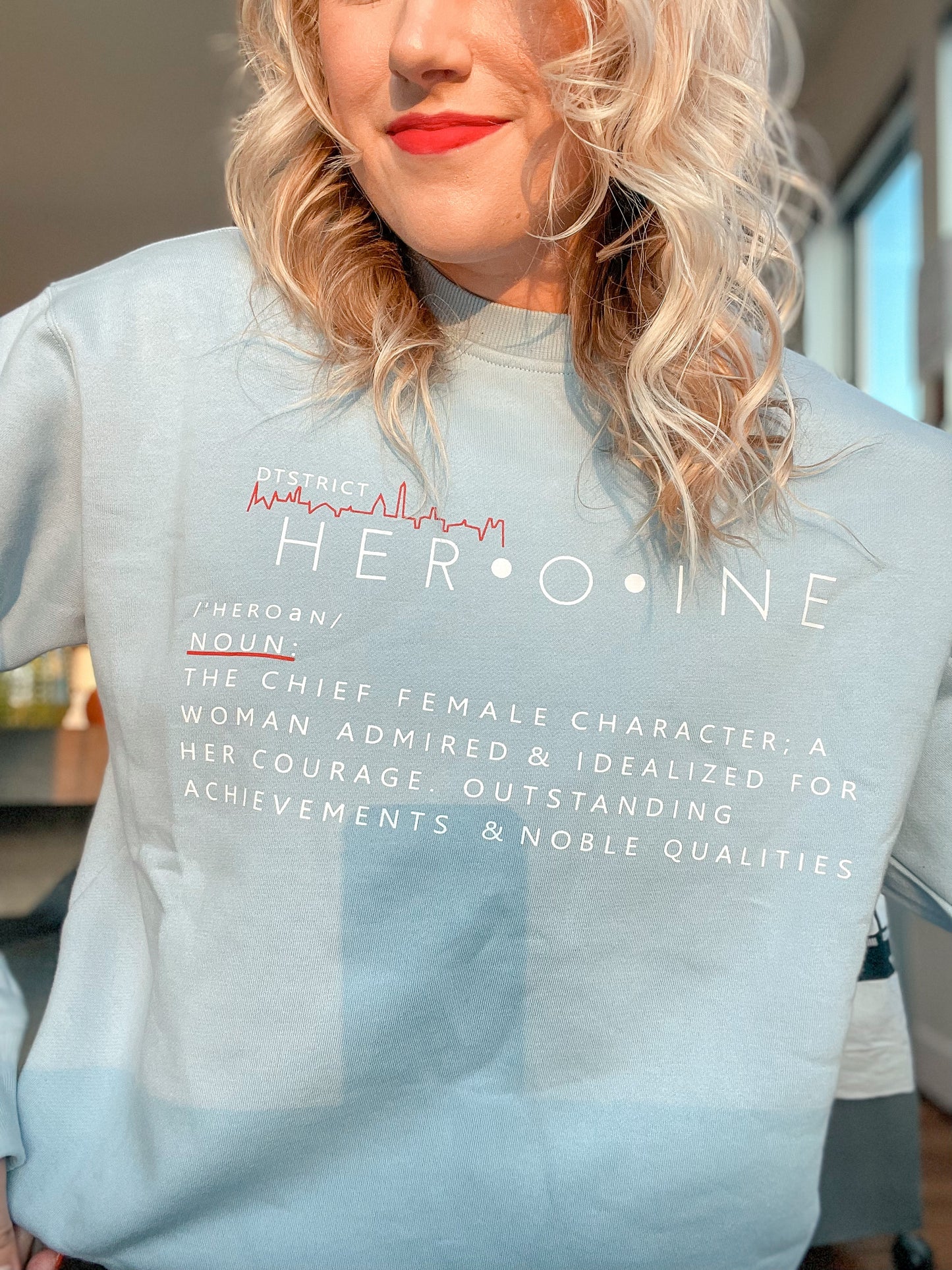 Heroine Crewneck