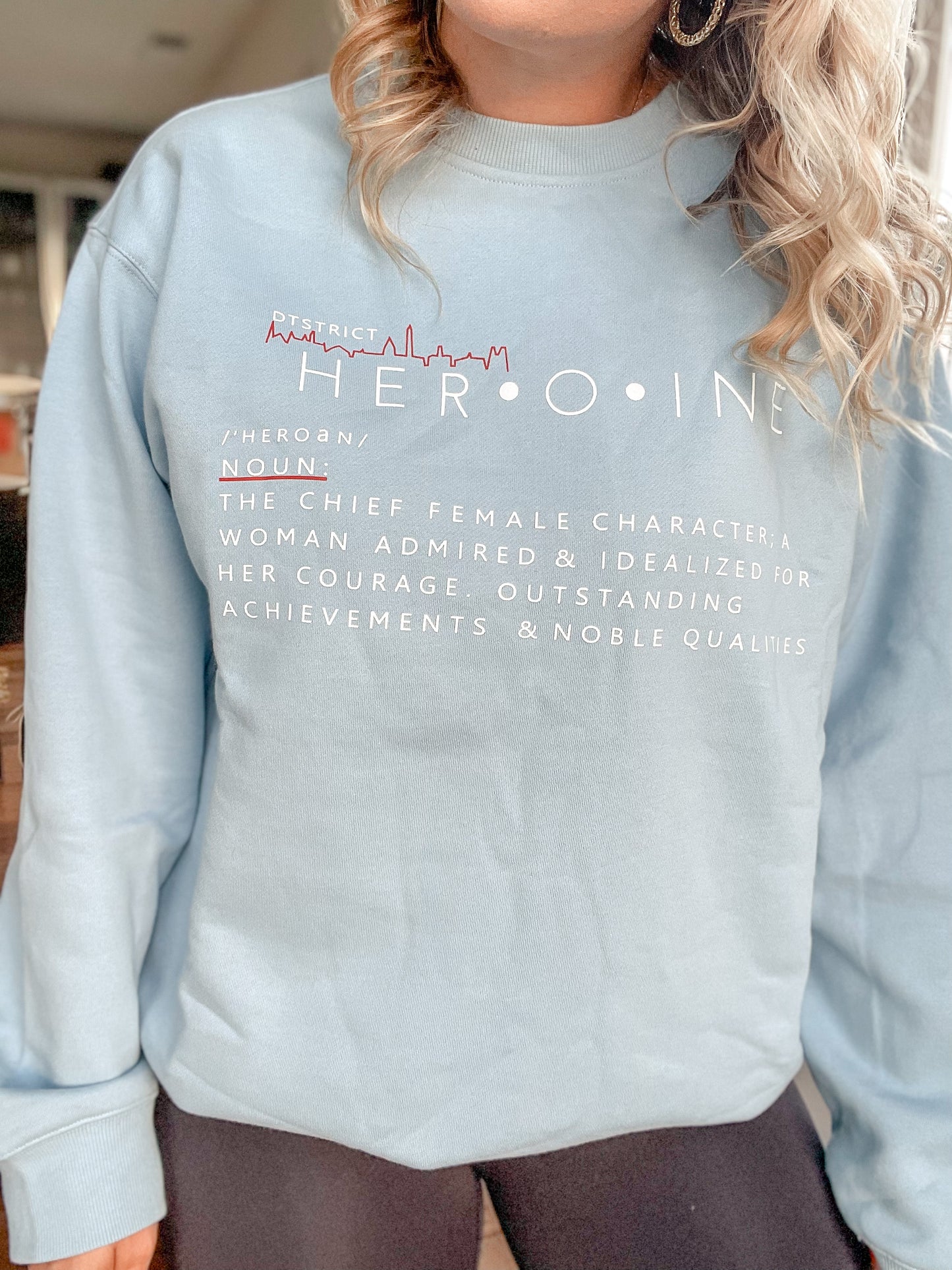 Heroine Crewneck